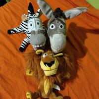 Tris peluches
