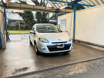 RENAULT Clio 1.2 16V GPL Dynamique Neopatentato