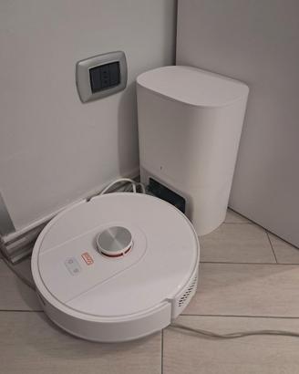 Robot aspira e puliscipavimenti come nuovo IN GARA