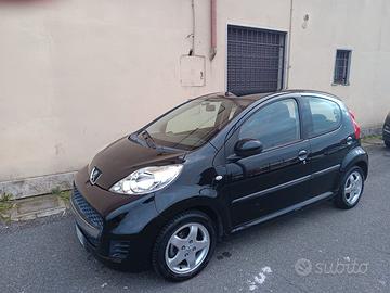 Peugeot 107 1.0 68 CV Plaisir
