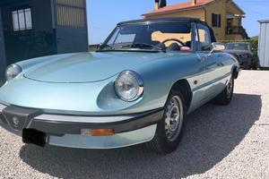 Alfa romeo duetto 2000