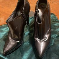 Stivaletto con tacco alto Casadei