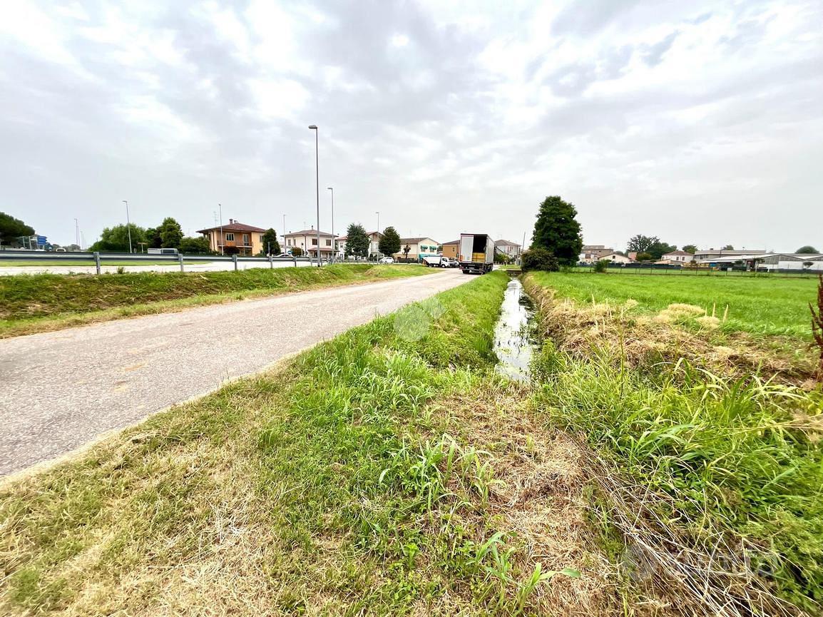 TER. RESIDENZIALE A MARMIROLO - Vista 3