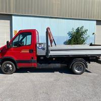 Iveco Daily 2.3 hpi con cassone Ribaltabile e grue