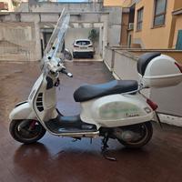Vespa gts 300 anno 2011
