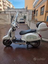 Vespa gts 300 anno 2011
