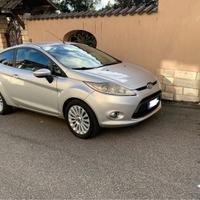 FORD FIESTA TITANIUM GPL / 1.2 82 cv 2010