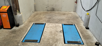 Sollevatore a doppia forbice