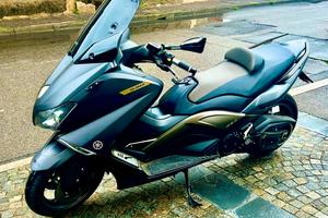 Yamaha T Max 530