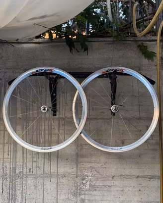 Ruote Campagnolo Zonda corpetto Campagnolo rim