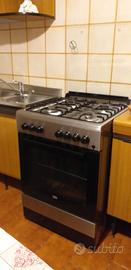 Fornello con forno marca Beko