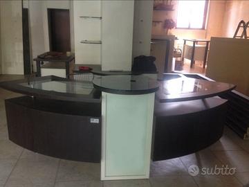 Arredamento Negozio Completo