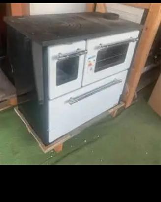 stufa cucina a legna 