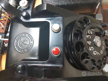 Coppia telefoni bachelite FATME