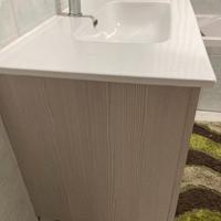 Armadietto bagno comprato da pochi mesi
