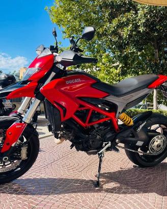 DUCATI Hypermotard 821 TUTTO INCLUSO ANCHE PASSA
