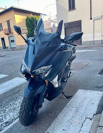 Yamaha T Max 530DX