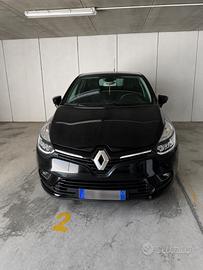 Clio Moschino Zen