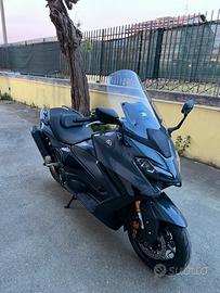 Tmax 560 tech max 2022