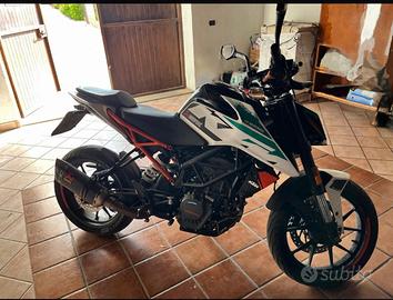 KTM DUKE (125) 14500 km