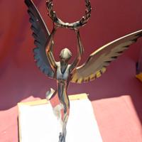 Statuina Vittoria Alata vintage francese Art Decò 