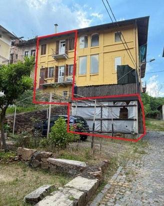 Immobile in asta di 194 m² con più di 5 locali a M