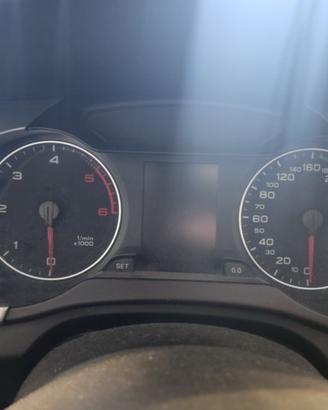 Quadro strumenti AUDI A4 1968cc diesel del 2011