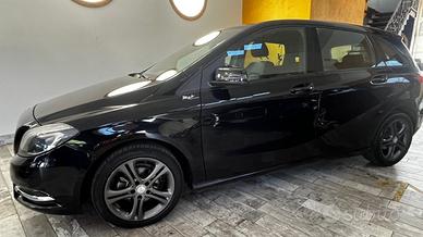 MERCEDES-BENZ B 180 CDI Premium + TETTO - -OTTIM