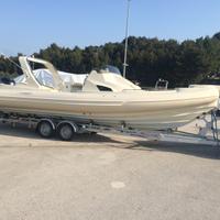 Gommone cabinato Italbot Stingher