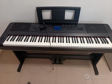 Pianoforte digitale Yamaha Portable Grand - 88tast