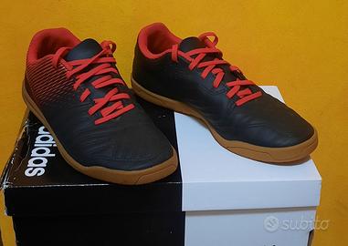 Scarpe da calcio di marca Kipsta 