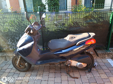 Piaggio X7 250