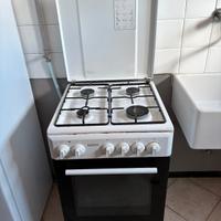 Fornello a gas Sekom 4 fuochi + forno