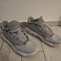 Scarpe jordan max aura 4 colore grigio numero 47.5