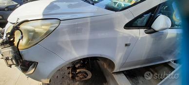 OPEL CORSA 3 PORTE 2011 - PARAFANGO SINISTRO