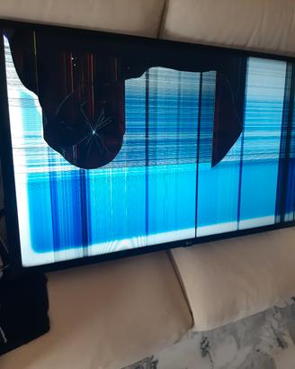 smart TV lg 43 pollici pannello danneggiato
