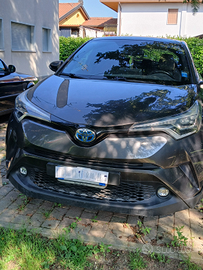 Toyota chr longue hybrid