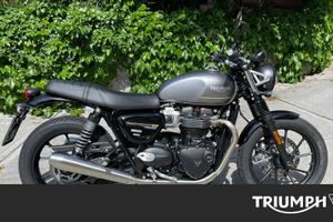 TRIUMPH Street Twin 900