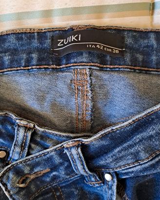 jeans pari al nuovo Zuiki