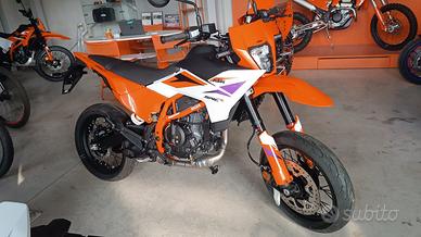 Ktm 390 SMC R