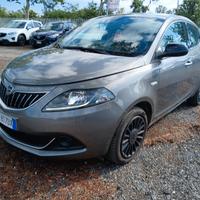 Lancia Ypsilon 1.0 FireFly 5p S&S Hybryd Gold