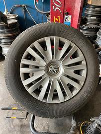 Gomme 195 65 R15 + cerchi e copricerchi VW