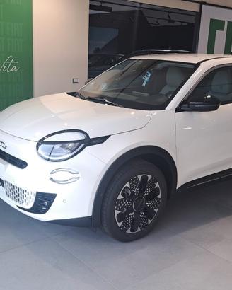 Fiat 600 Hybrid 110 CV DCT MHEV La Prima