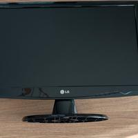 Monitor PC LG FLATRON W2243S-PF 22 pollici