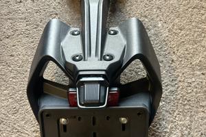 Portatarga originale Yamaha Tmax 560