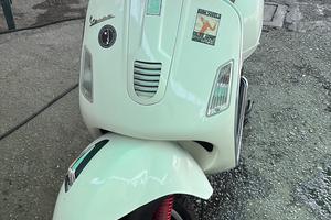Vespa 300 Gts