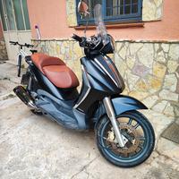Piaggio Beverly 500 - 2012