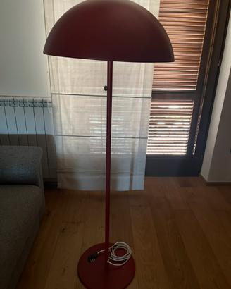 Lampada IKEA da terra