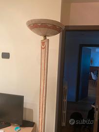 Lampada da terra in marmo