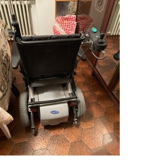 Carrozzina elettrica a batteria